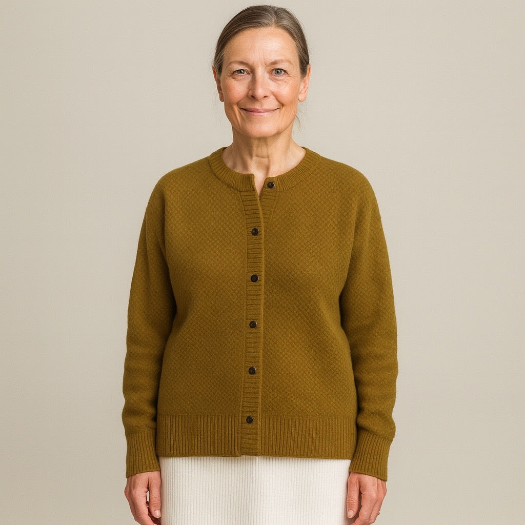 Cavell™ – Losvallend Vest met Ronde Hals & Knopen