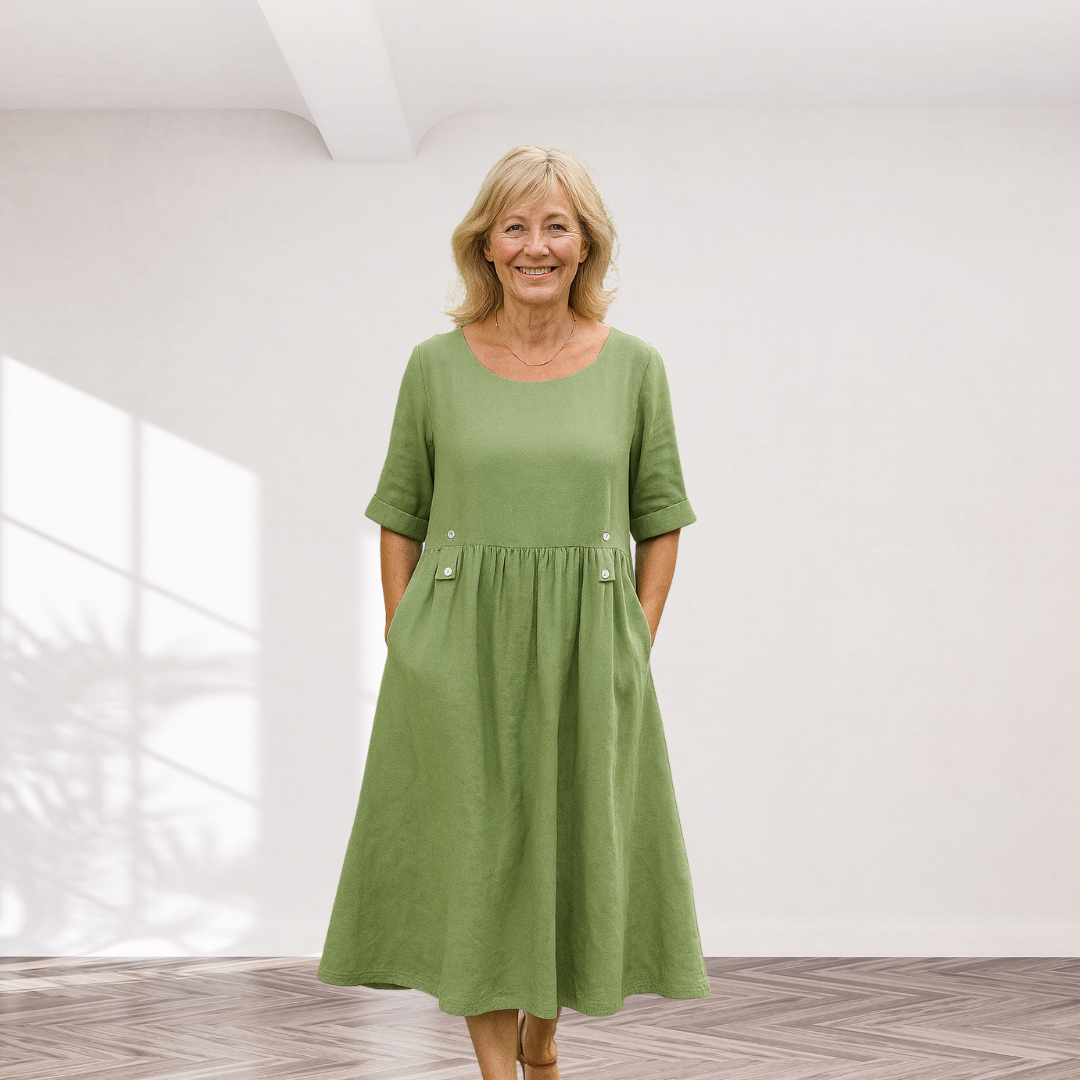 Cavell™ – Losvallende Jurk met Elegante Knoopdetails & Zakken