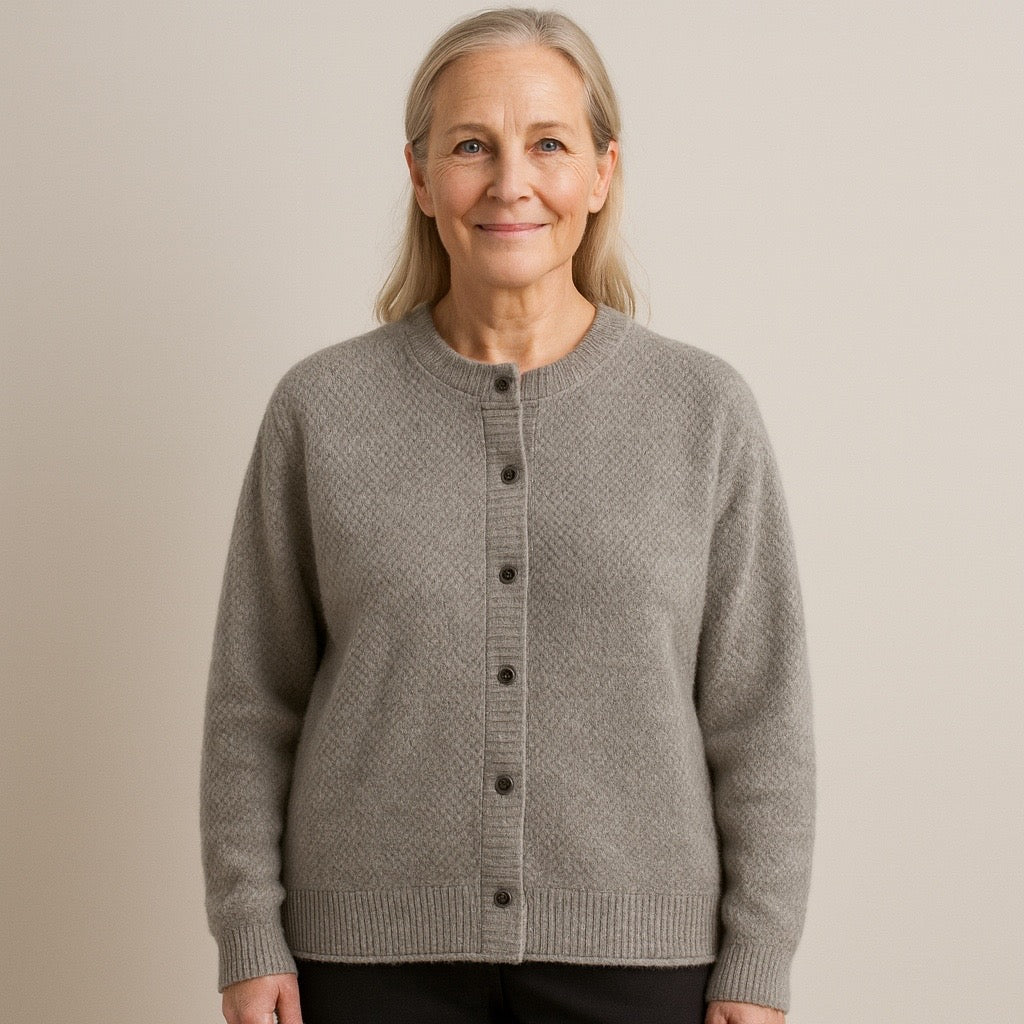 Cavell™ – Losvallend Vest met Ronde Hals & Knopen