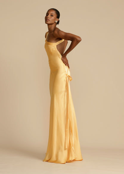 Cavell™ – Gouden Elegantie Jurk