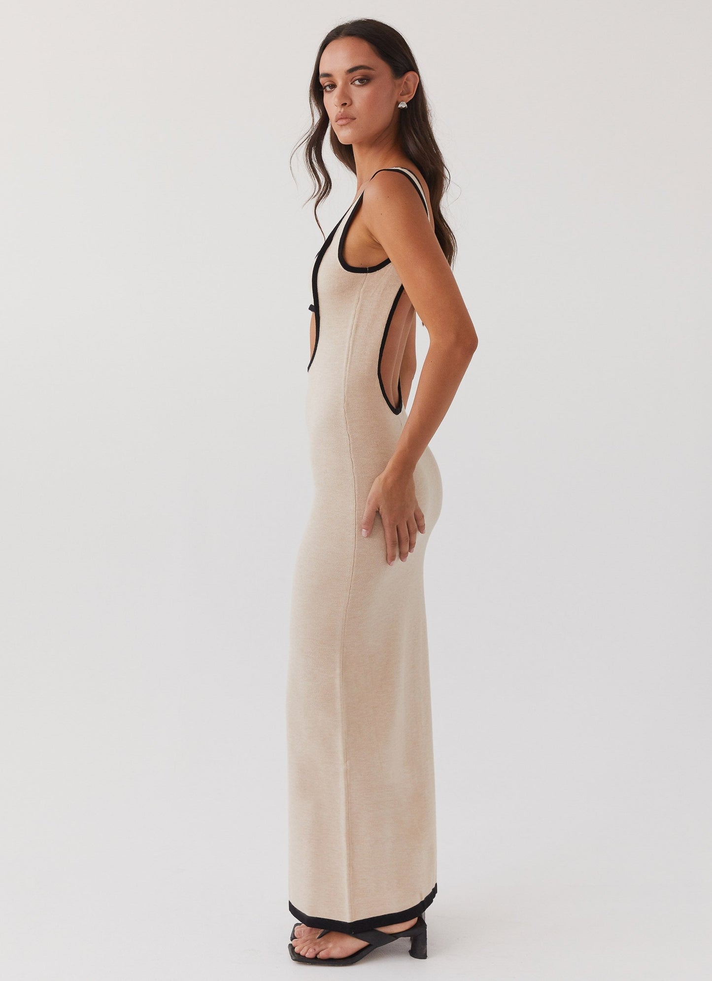 Whispers of Paris Knit Maxi Jurk