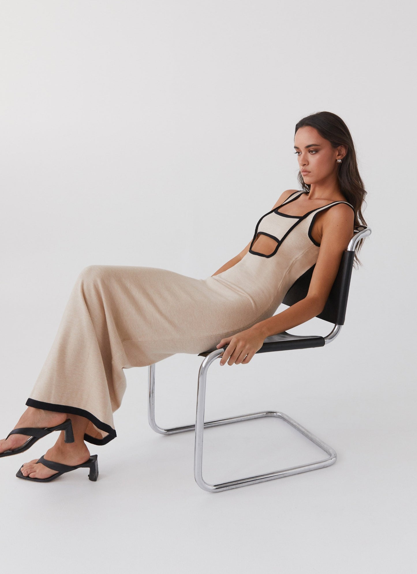 Whispers of Paris Knit Maxi Jurk