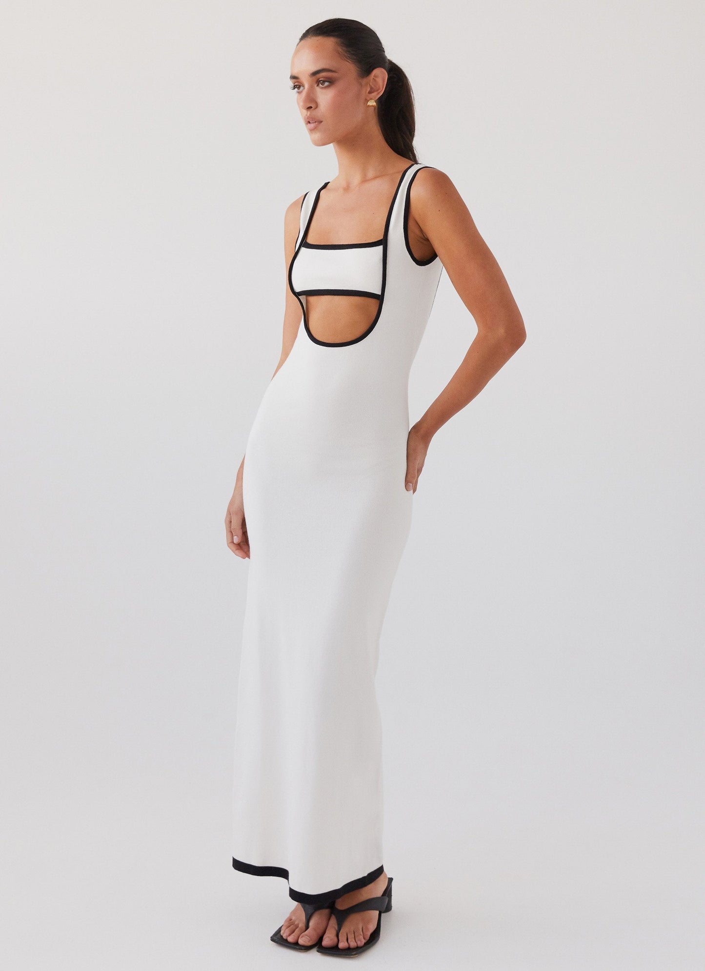 Whispers of Paris Knit Maxi Jurk