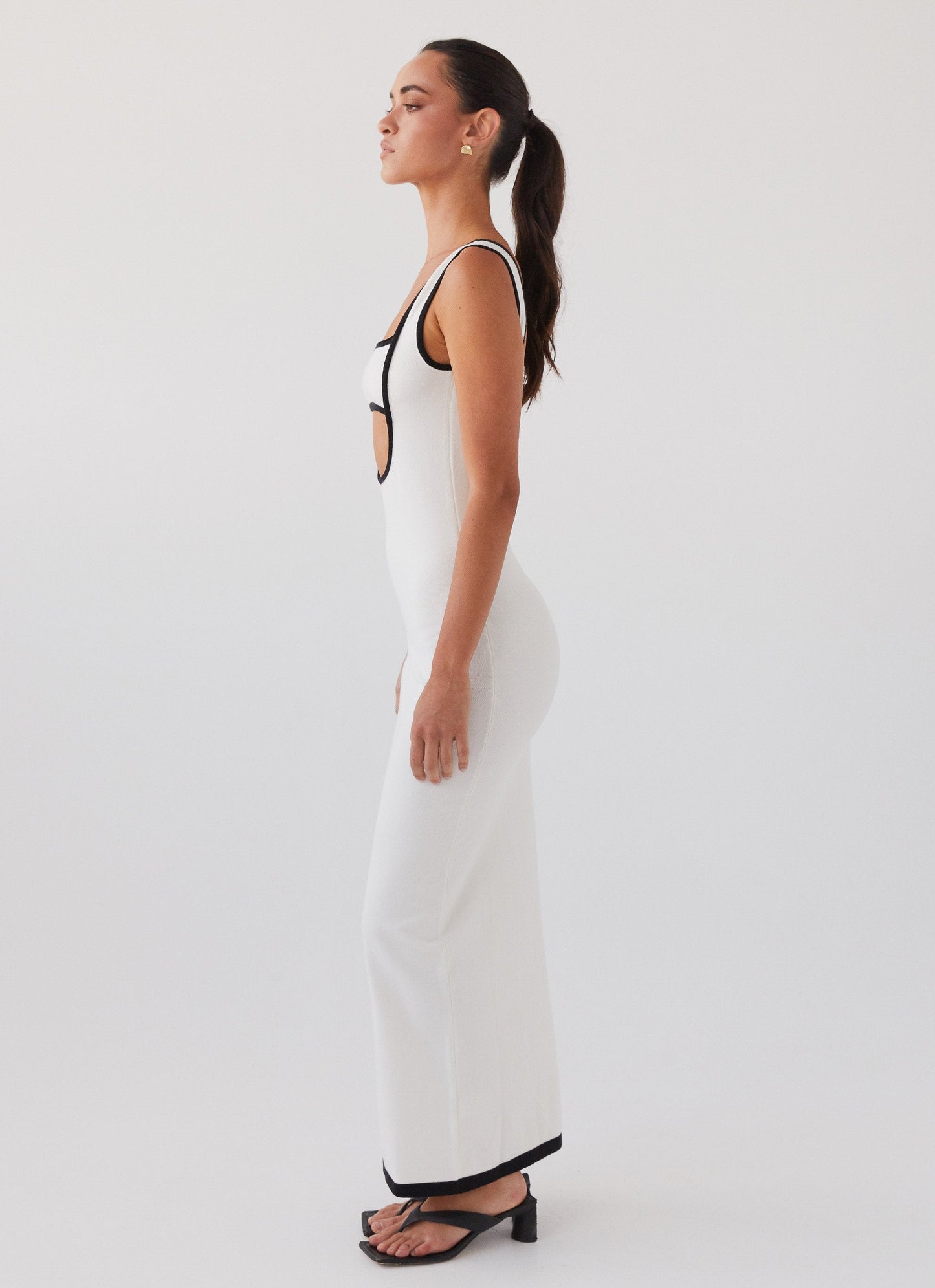 Whispers of Paris Knit Maxi Jurk
